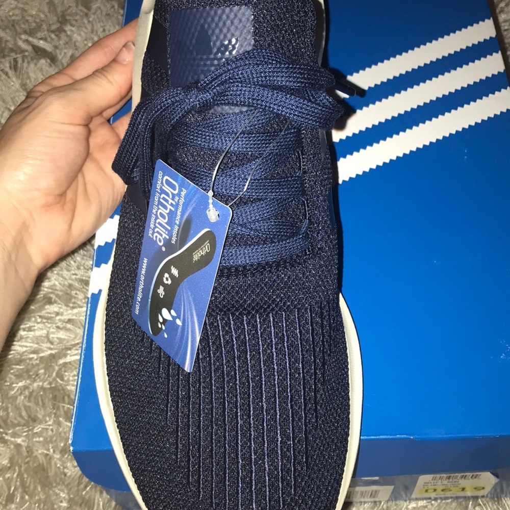 Size 11 men brand new with tags Adidas Swift runs